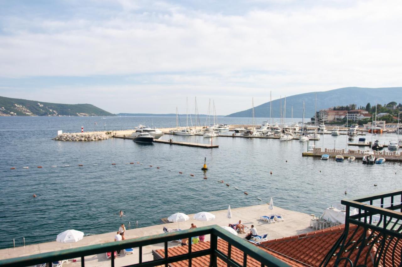 Hotel Rr Χέρτσεγκ Νόβι Εξωτερικό φωτογραφία