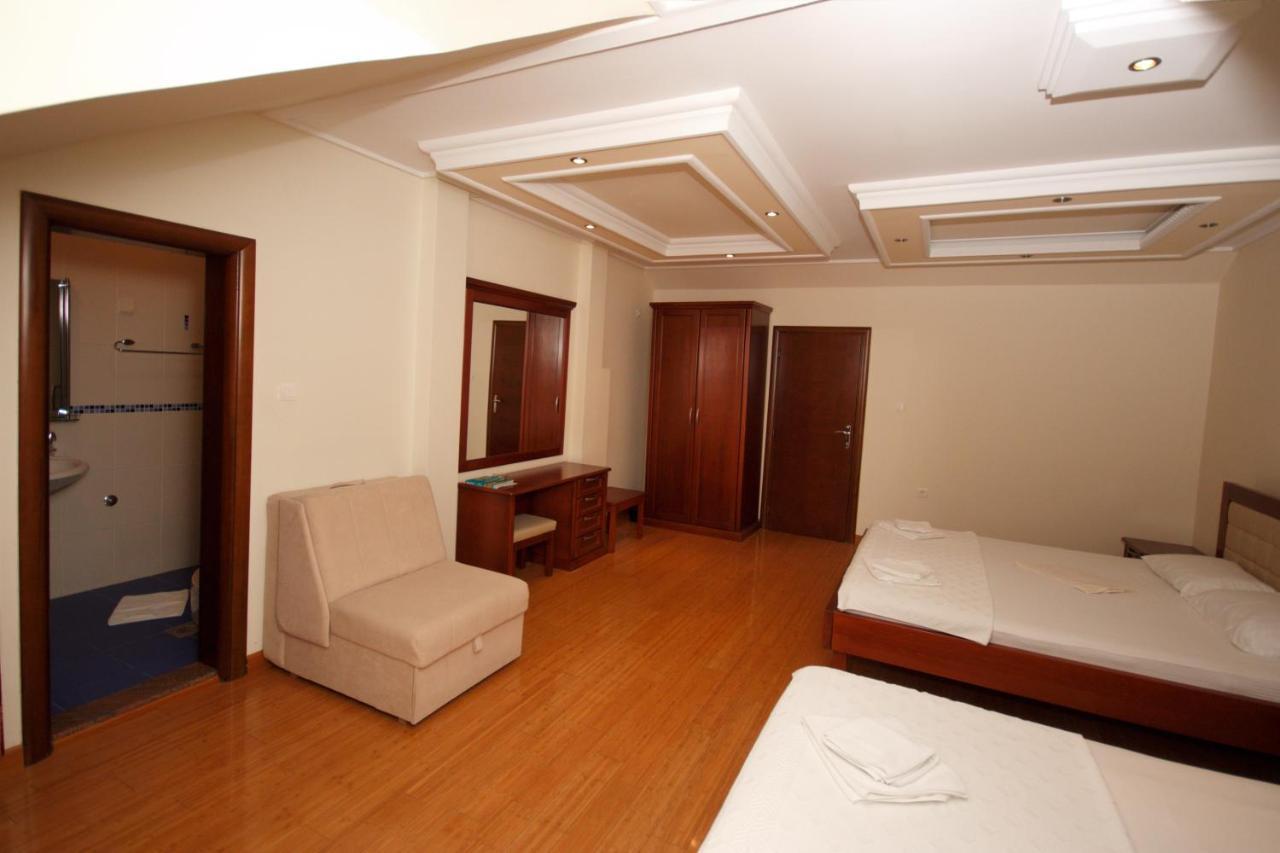 Hotel Rr Χέρτσεγκ Νόβι Εξωτερικό φωτογραφία