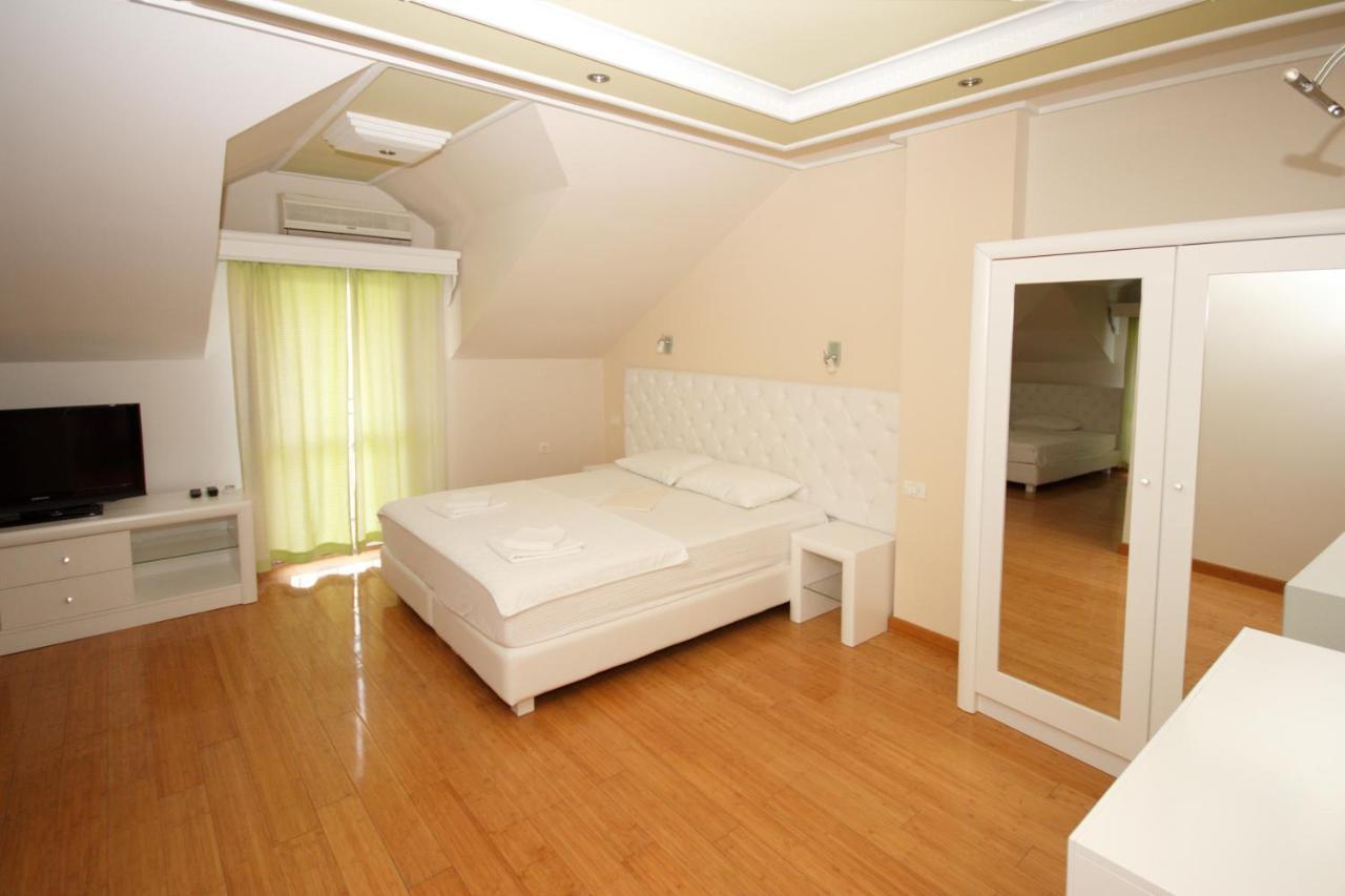 Hotel Rr Χέρτσεγκ Νόβι Εξωτερικό φωτογραφία