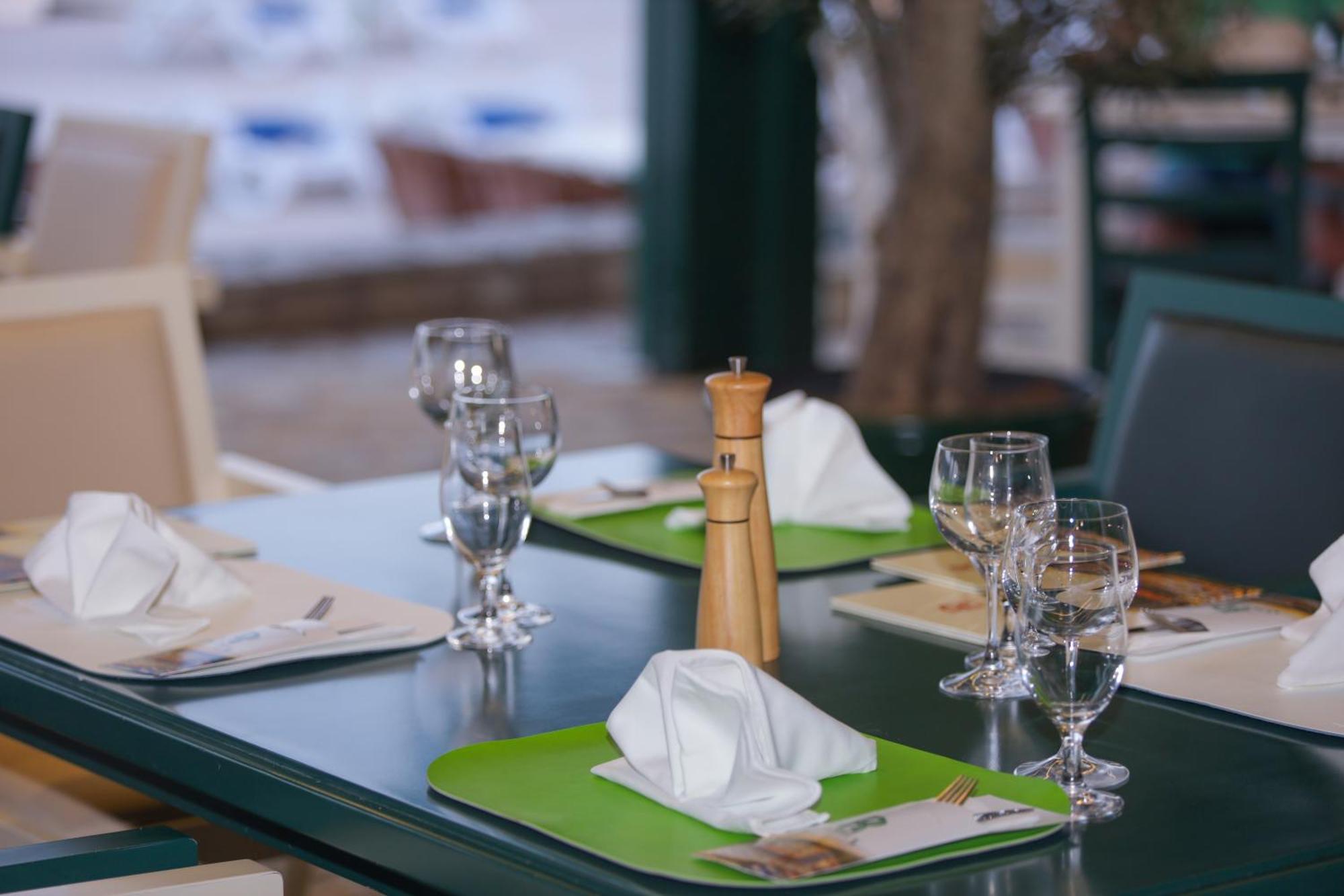 Hotel Rr Χέρτσεγκ Νόβι Εξωτερικό φωτογραφία