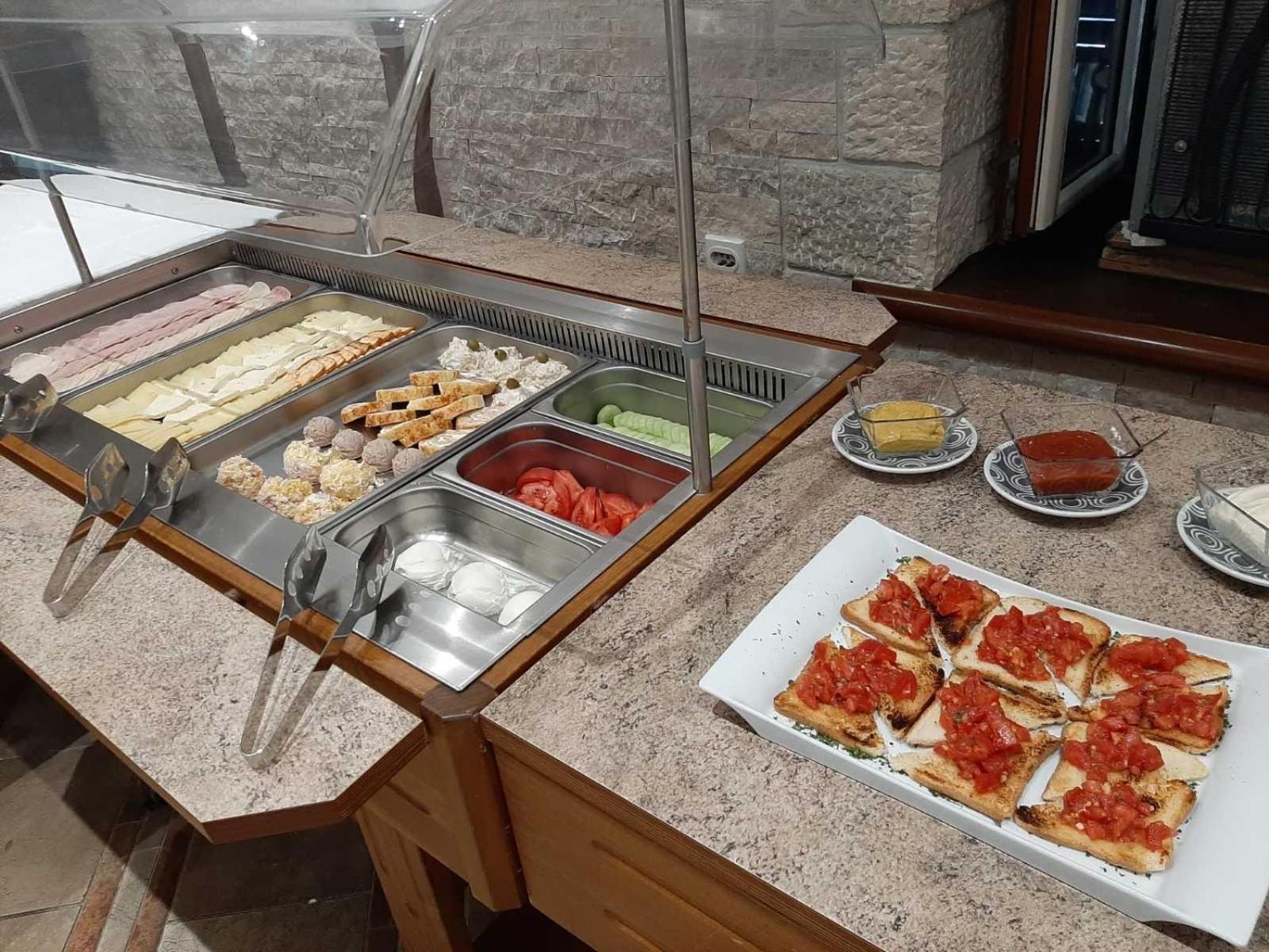 Hotel Rr Χέρτσεγκ Νόβι Εξωτερικό φωτογραφία